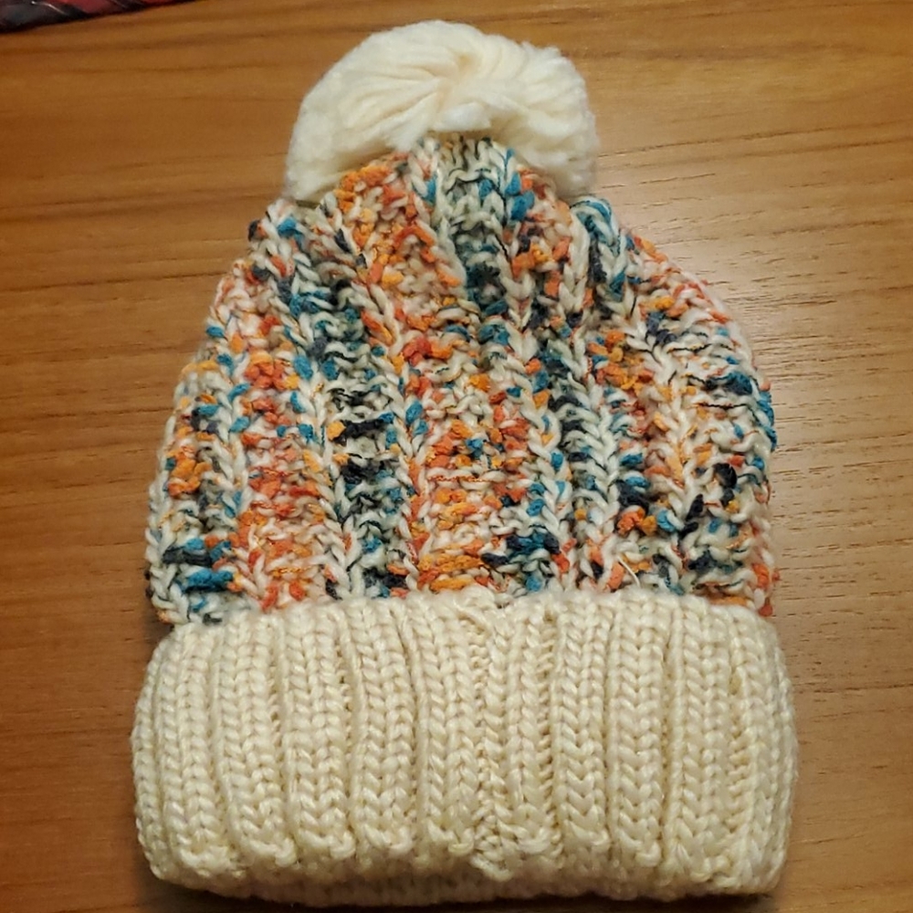 Arctic Paw Knitted Pompom Beige Hat